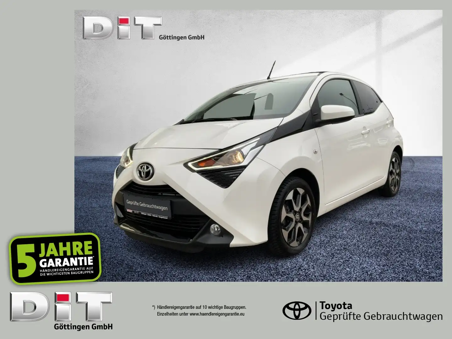 Toyota Aygo 1.0 x-sky SD+Fernlichtass.+Kam.+KeyLess+LM Weiß - 1