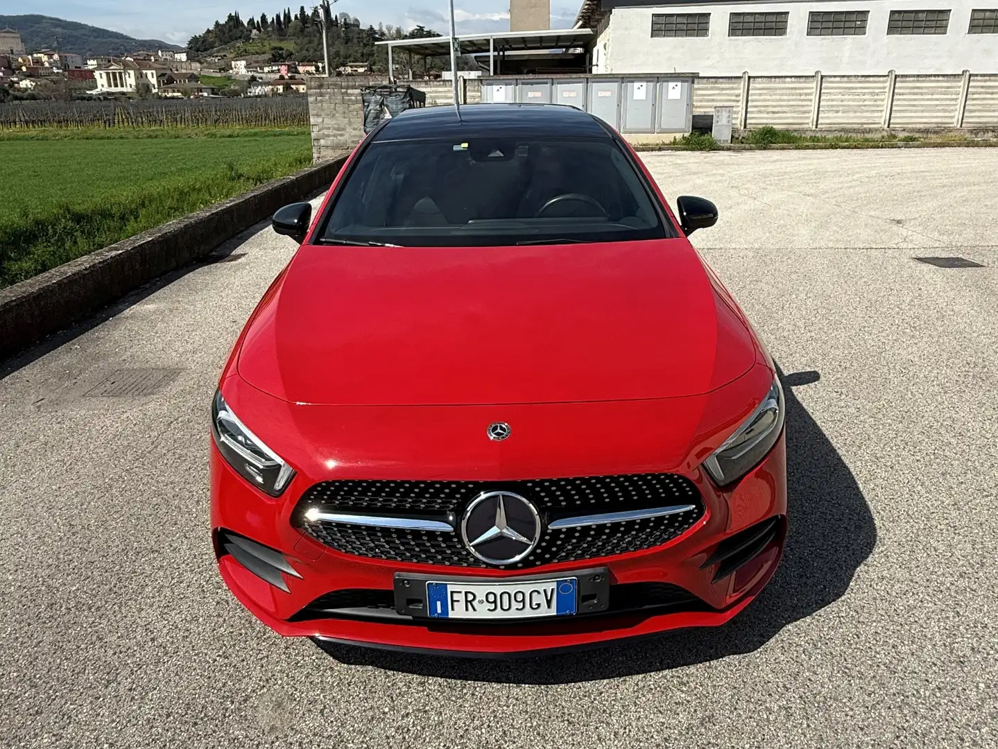 Mercedes-Benz A 180 A 180 d Premium auto Červená - 2