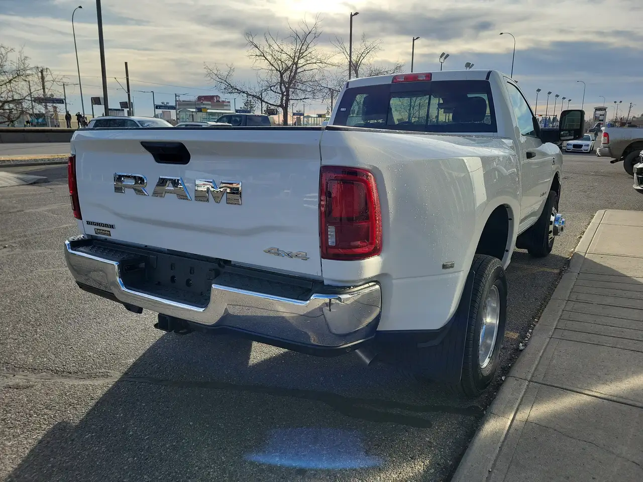 RAM 3500 снимка RAM 3500