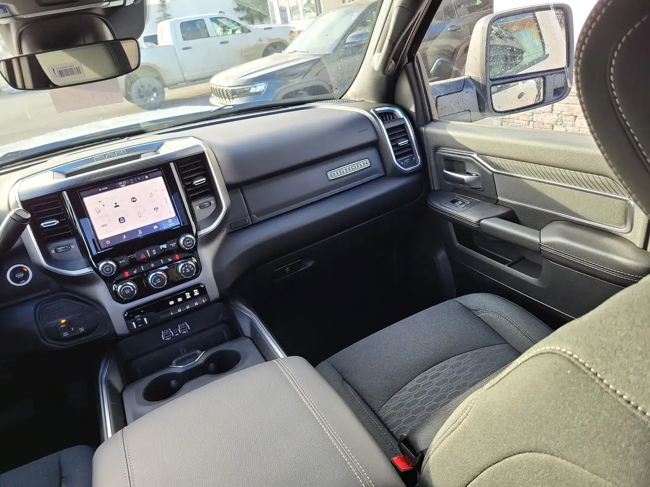 RAM 3500 снимка RAM 3500