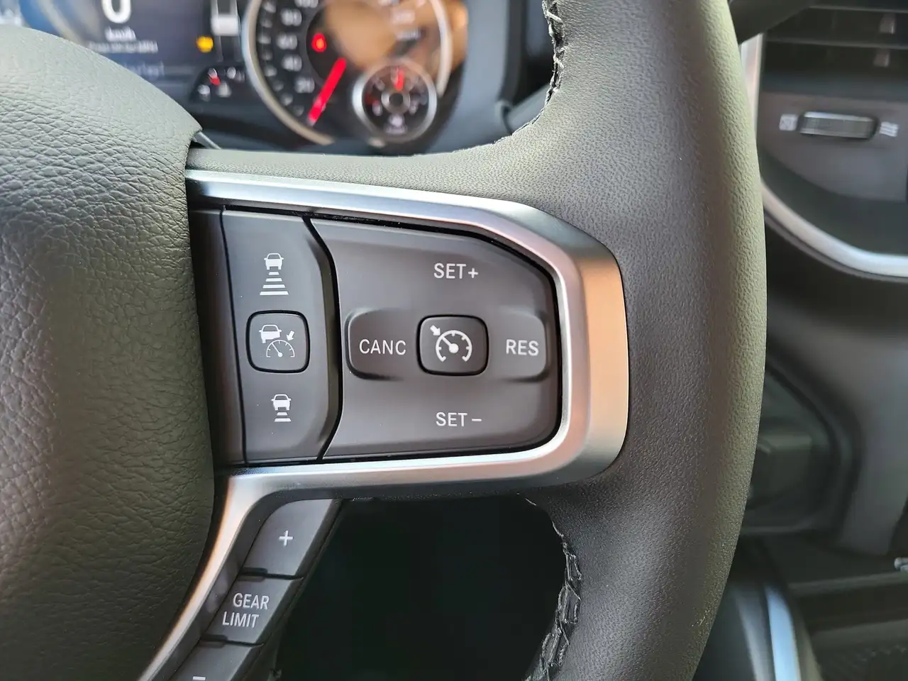 RAM 3500 снимка RAM 3500