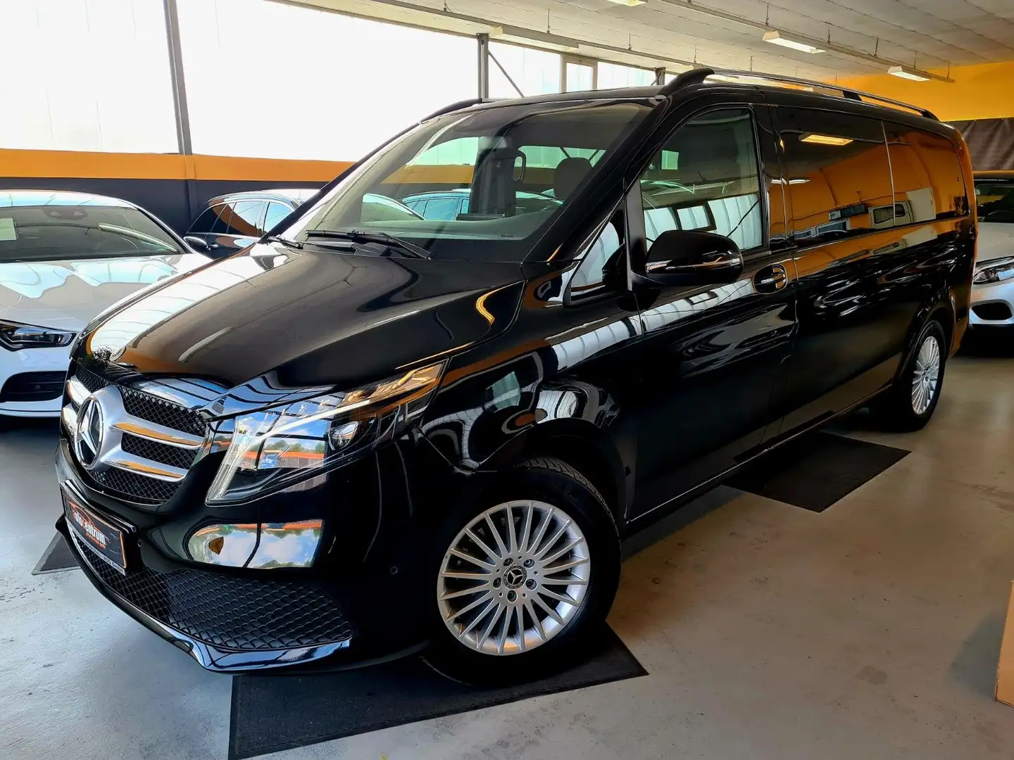 Mercedes-Benz V 300 d 4M extralang Sportpaket*Airmatc*ACC*Memo Schwarz - 1
