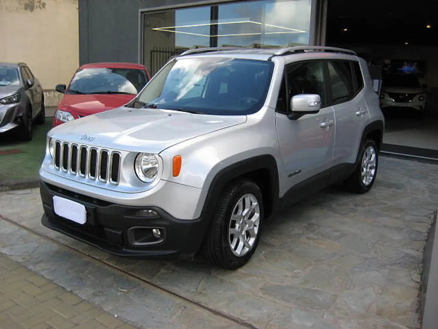 Jeep Renegade 1.6 Mjt 120 CV Limited Gris - 2