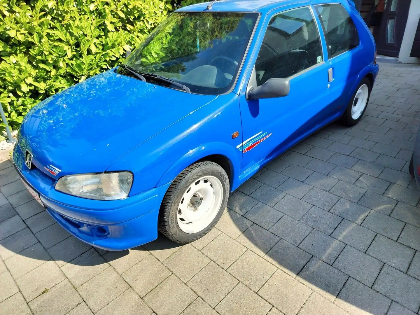 Peugeot 106 1.6i Rallye - 1