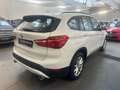 BMW X1 sDrive18d Advantage Aut. Weiß - thumbnail 4