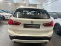 BMW X1 sDrive18d Advantage Aut. Weiß - thumbnail 5