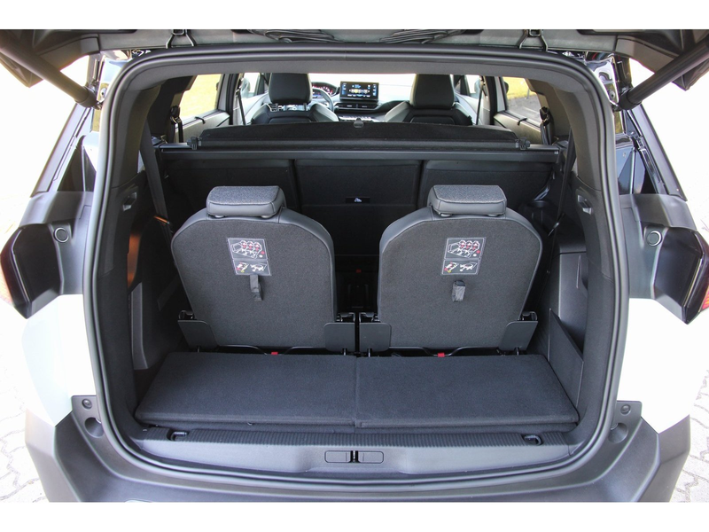 Peugeot 5008 Allure Pack PT 130 EAT8 7-Sitze Navi SHZ AC — photo 8