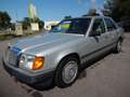 Mercedes-Benz 230 E /Automatik Getriebe / 1 Hand/ Tüv/ Neu Stříbrná - thumbnail 3