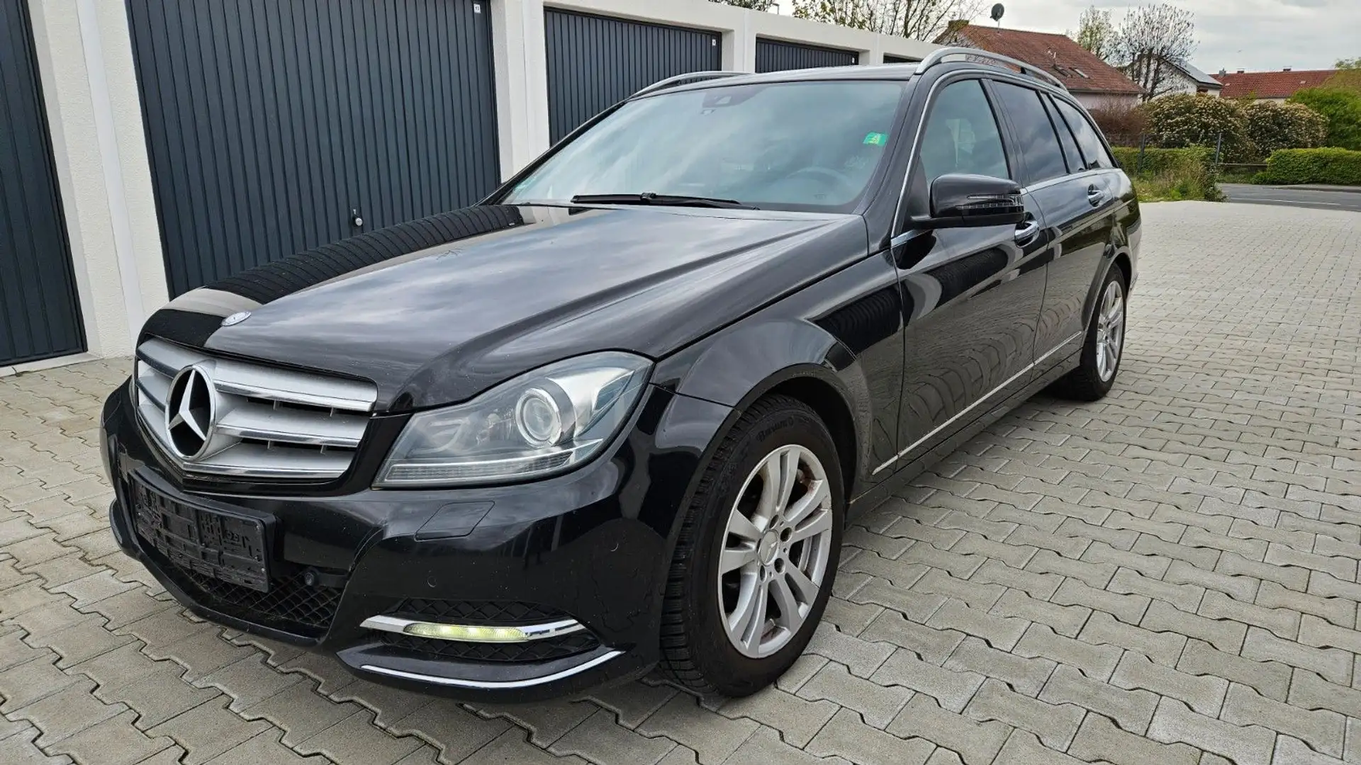 Mercedes-Benz C 200 T CDI  LEDER schwarz / Standheizung Černá - 1