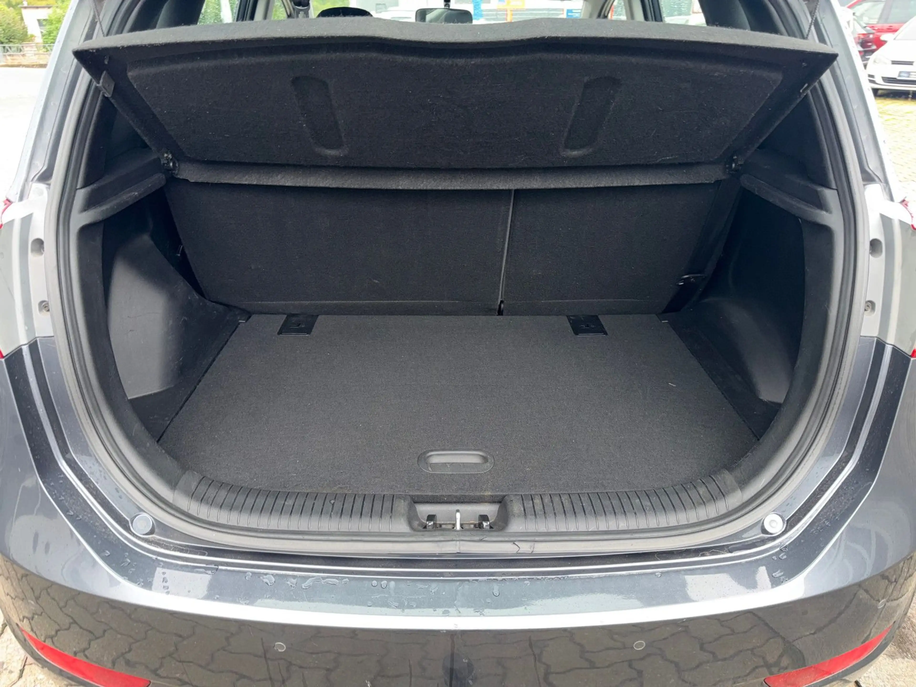Hyundai iX20 1.6 Style blue — photo 12
