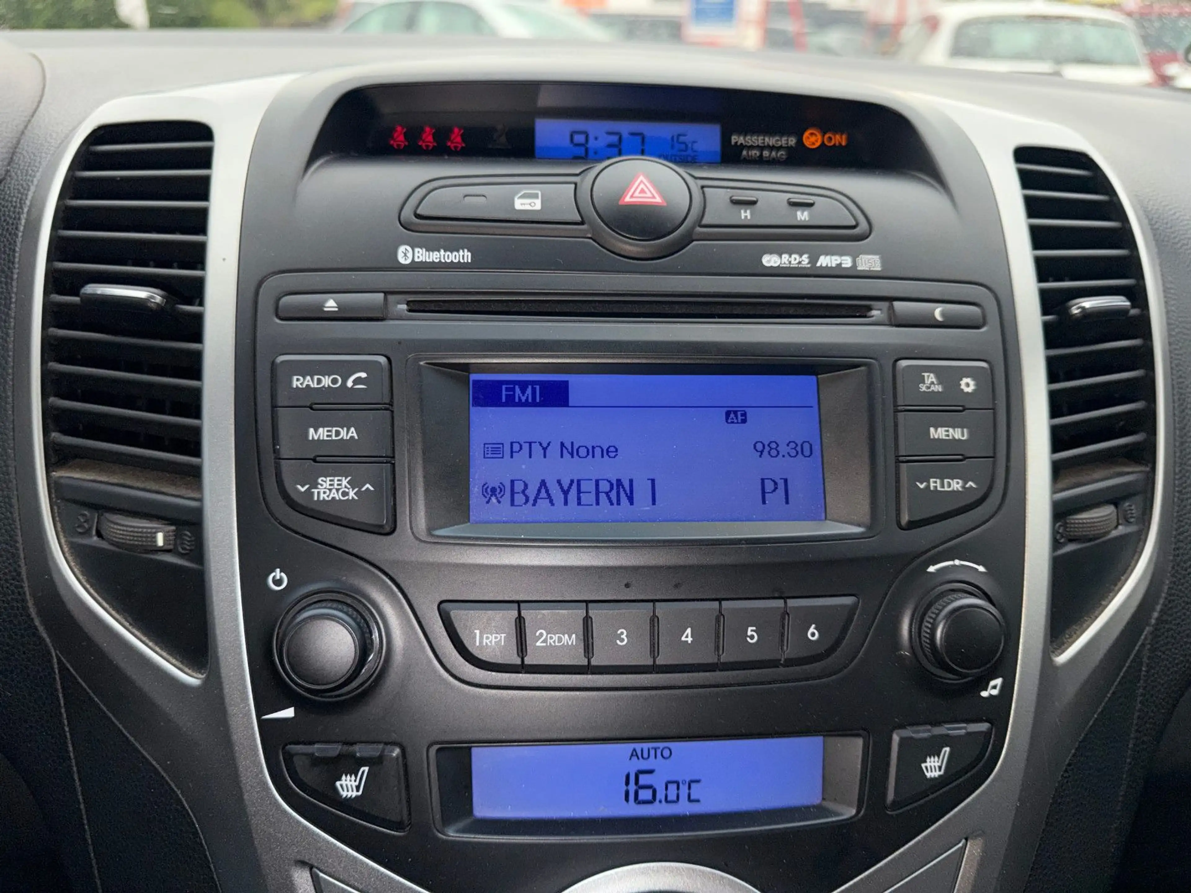 Hyundai iX20 1.6 Style blue — photo 9