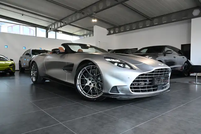 Aston Martin Vanquish