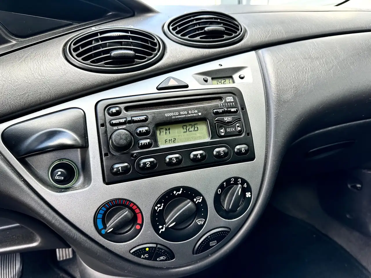 Ford Focus 1.6-16V Trend | Airco | Electr. ramen | Nieuwe APK, foto 7