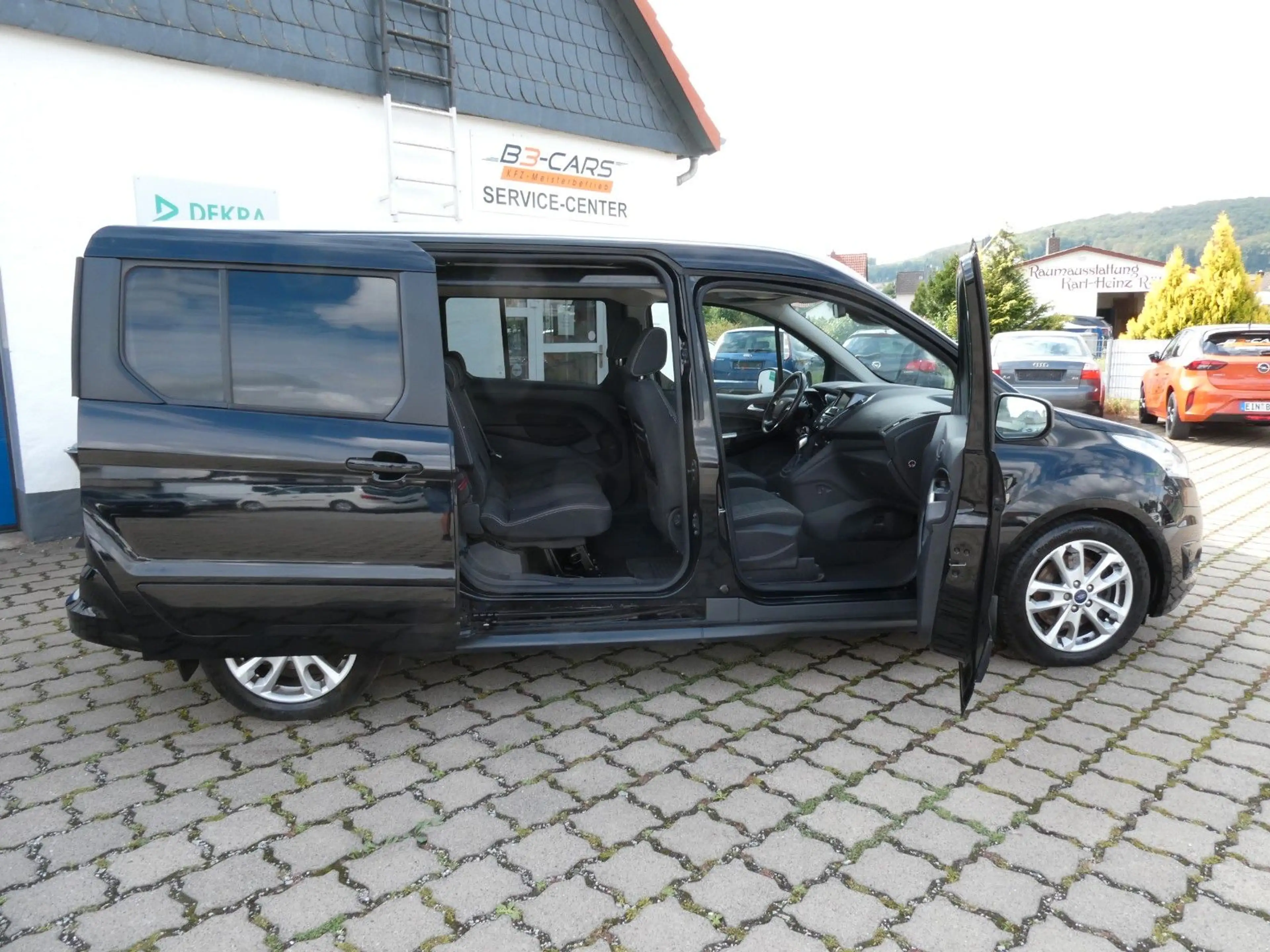 Ford Grand Tourneo Conn.Titanium#NAVI#R-CAM#7-SITZER# — photo 4