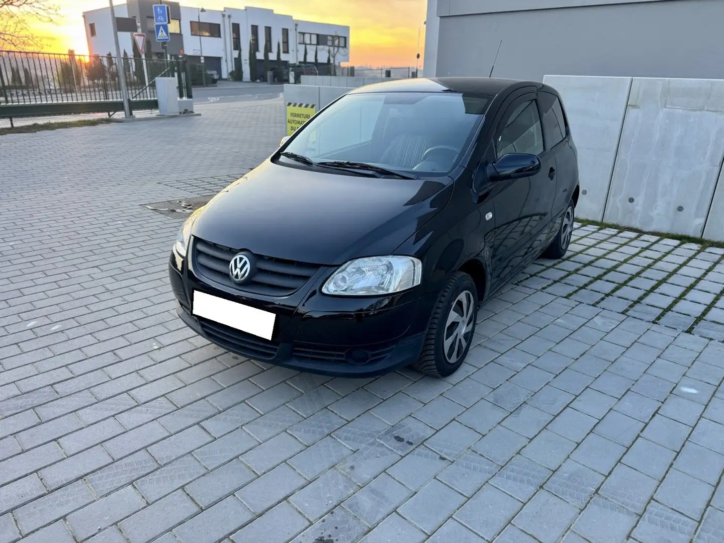 Volkswagen Polo 1.4i Trendline Fox Noir - 2