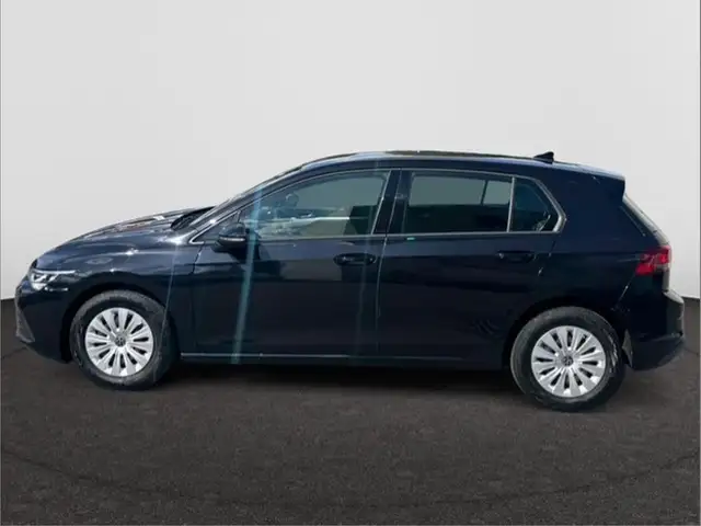 Volkswagen Golf view 2