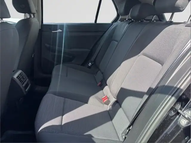 Volkswagen Golf view 7