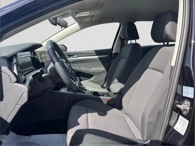 Volkswagen Golf view 8