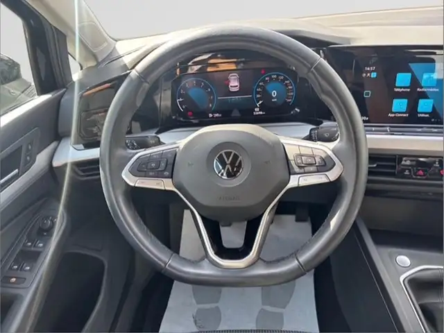 Volkswagen Golf view 13