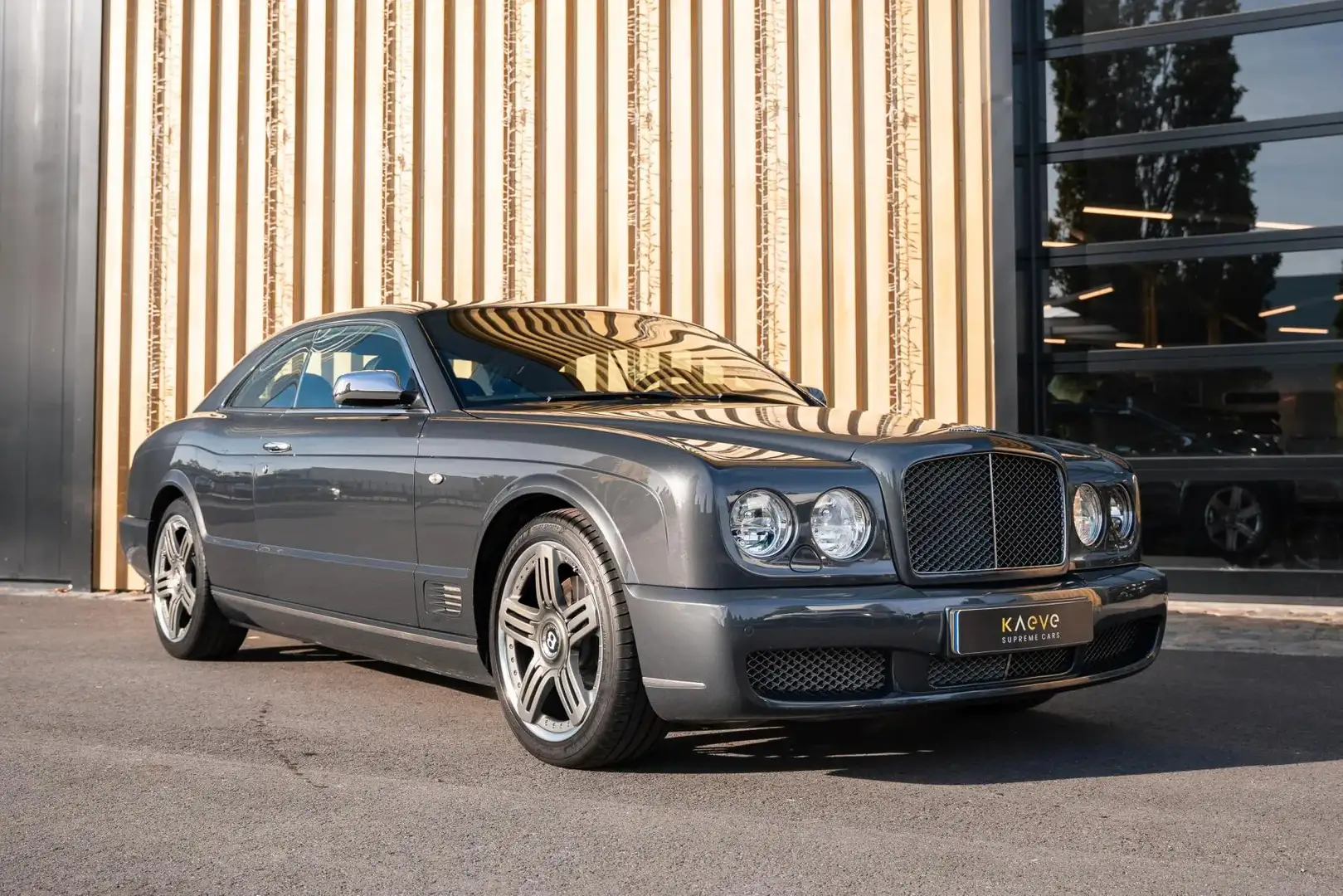 Bentley Brooklands 6.8 V8 Coupe Grey - 2