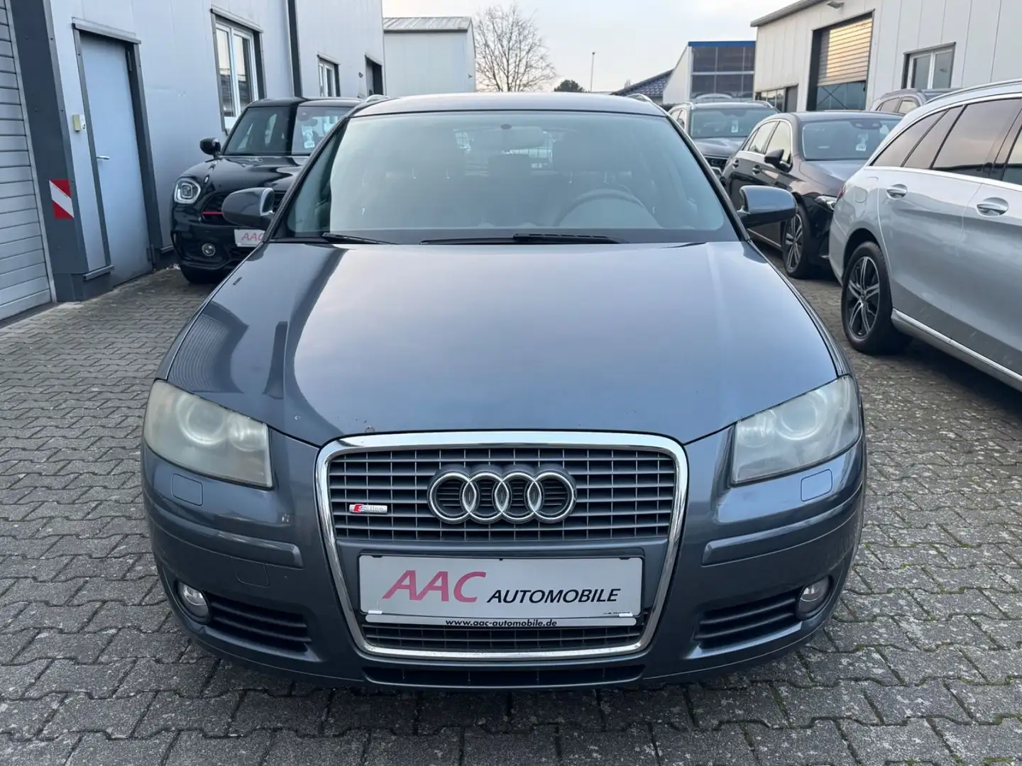 Audi A3 Sportback 2.0 FSI S line Sportpaket plus Grau - 2