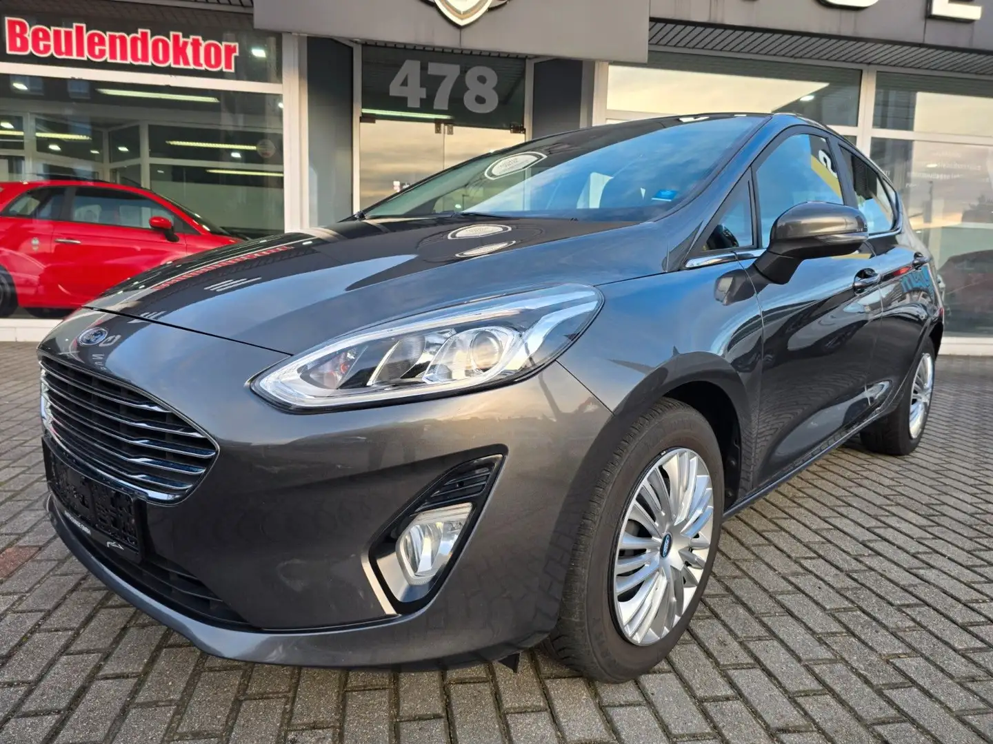 Ford Fiesta Titanium*R-Kam*Smartphone-Integration* Gris - 2