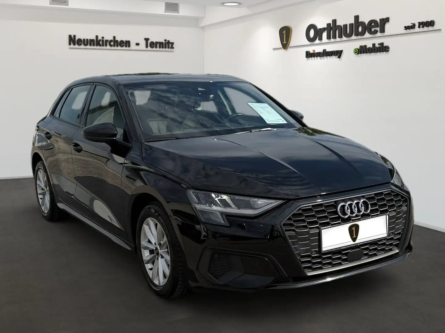 Audi A3 30 TDI Schwarz - 2