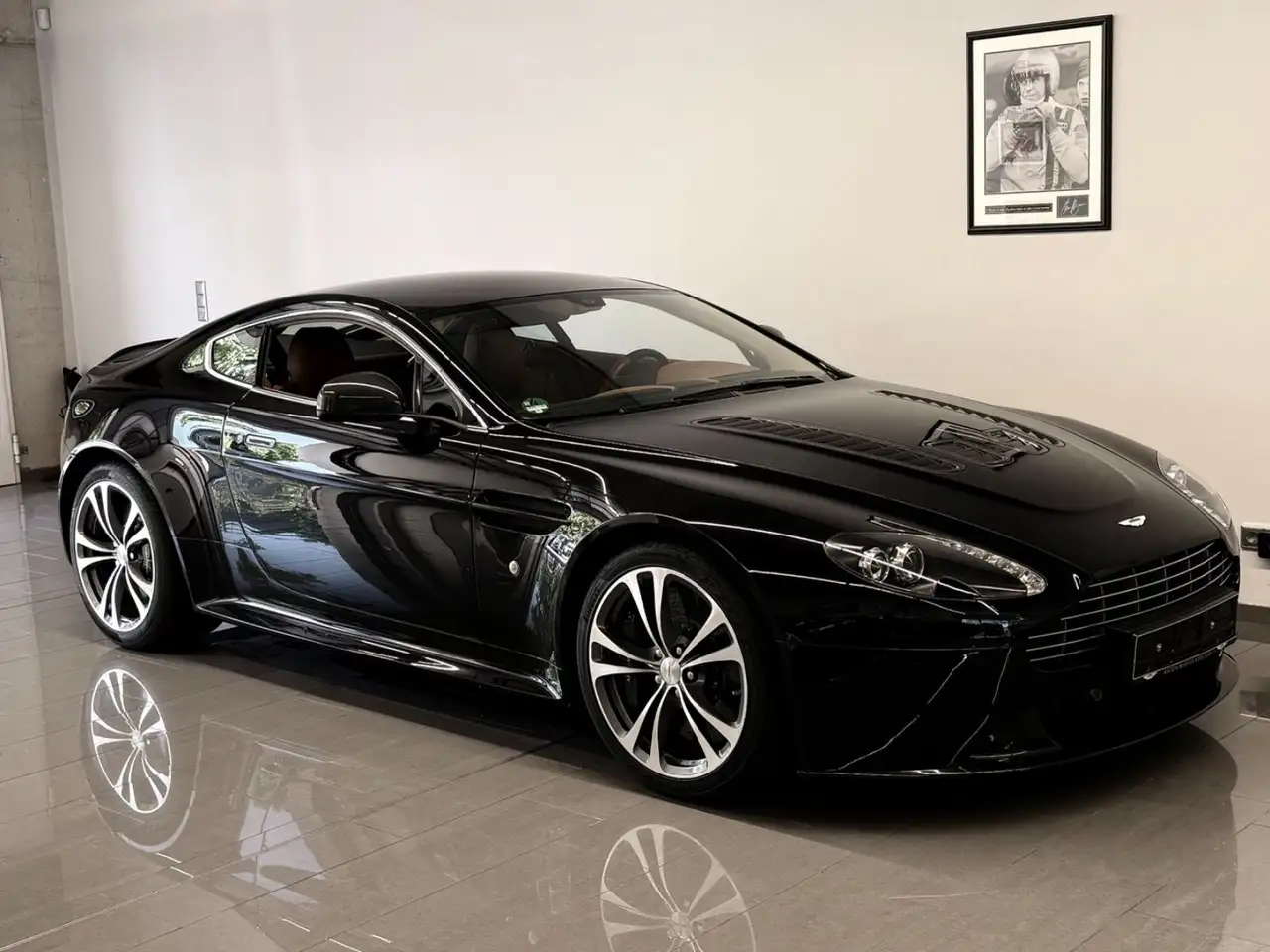 Aston Martin Vantage
