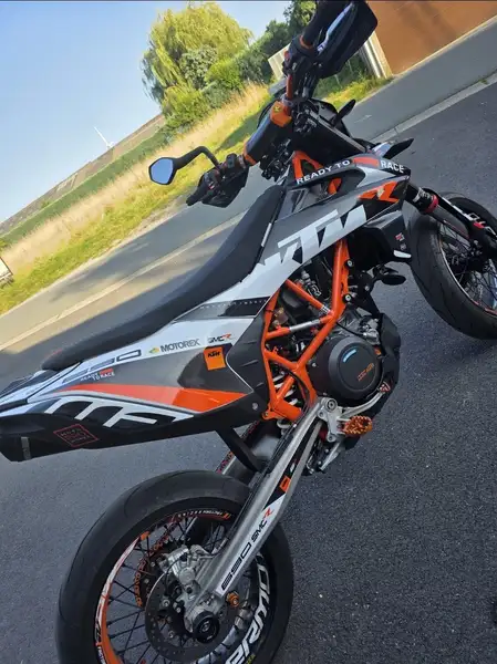 KTM 690 SMC R