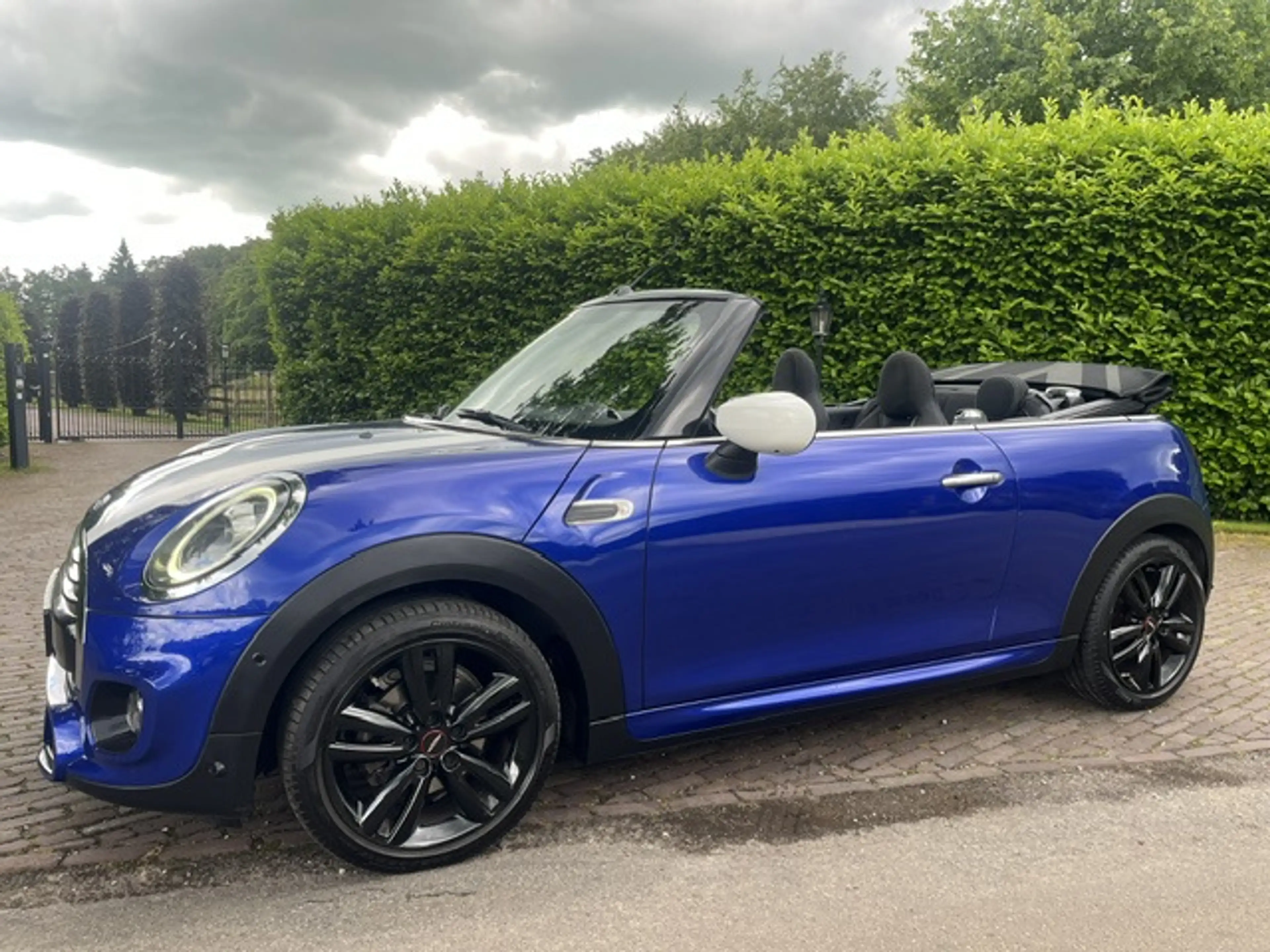 MINI John Cooper Works Cabrio 1.5 JCW Cabrio — photo 3