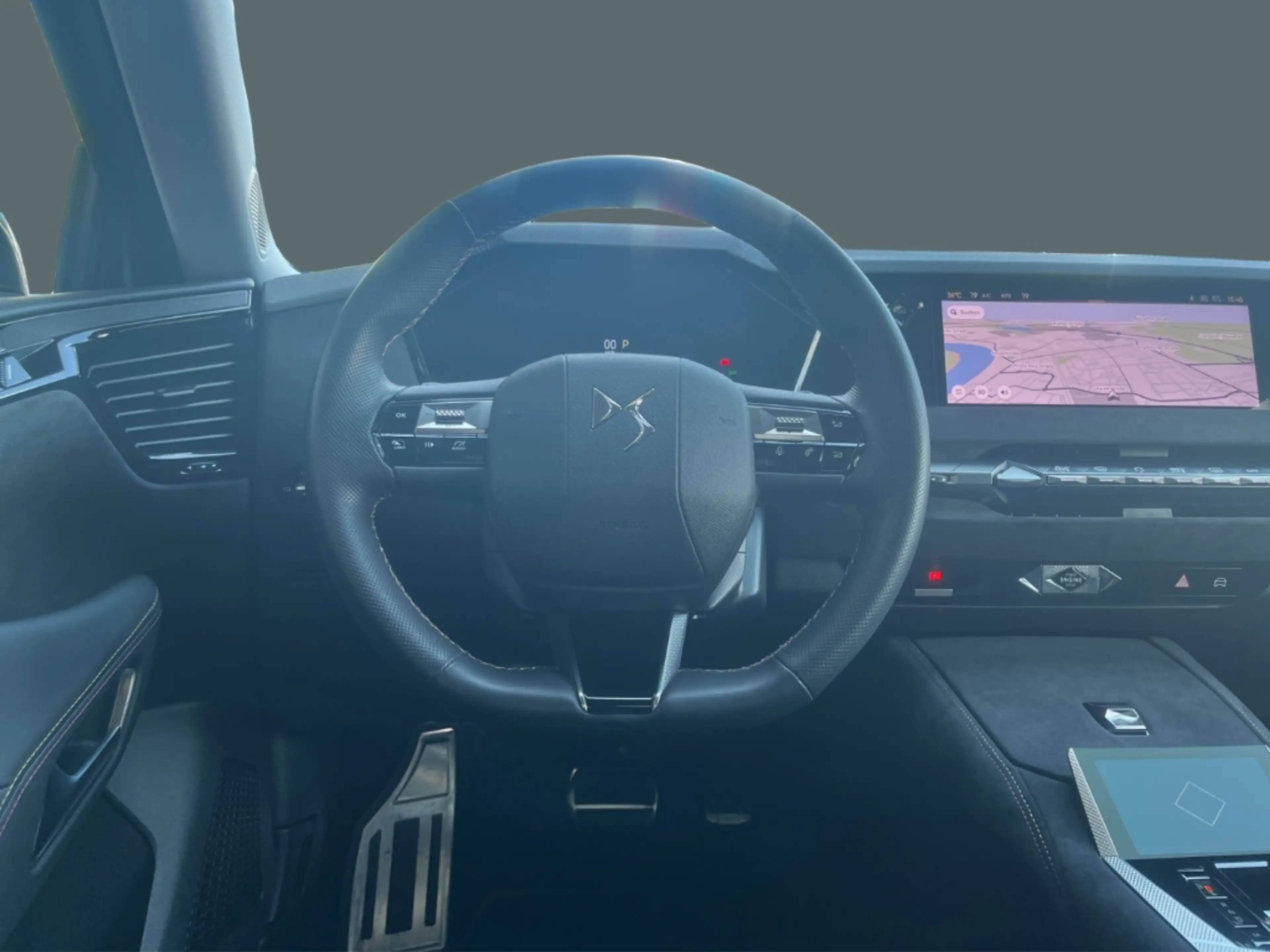 DS Automobiles DS 4 HUD Navi Leder Digitales Cockpit Memory Sitze 360 — photo 10
