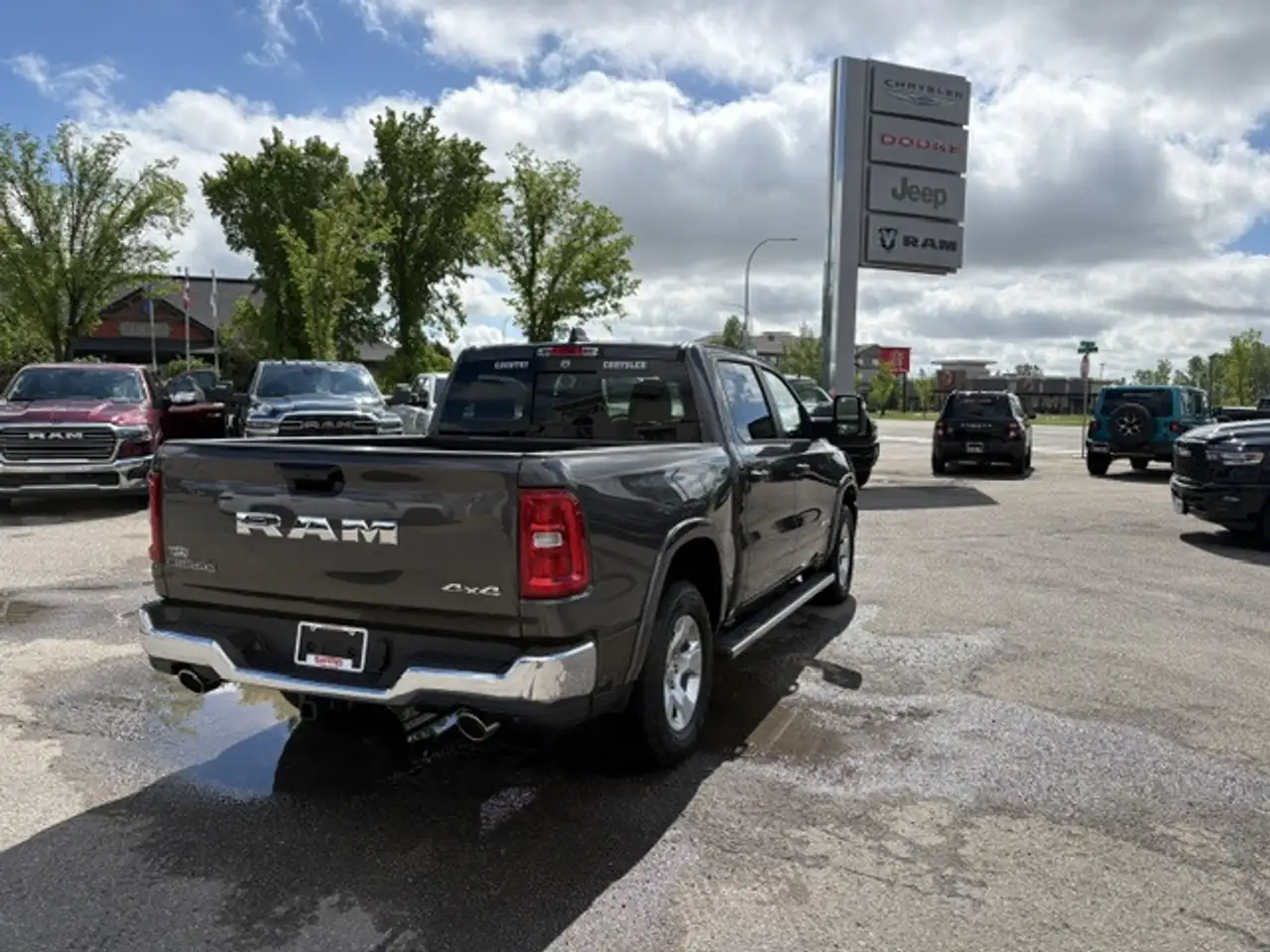 RAM 1500 снимка RAM 1500