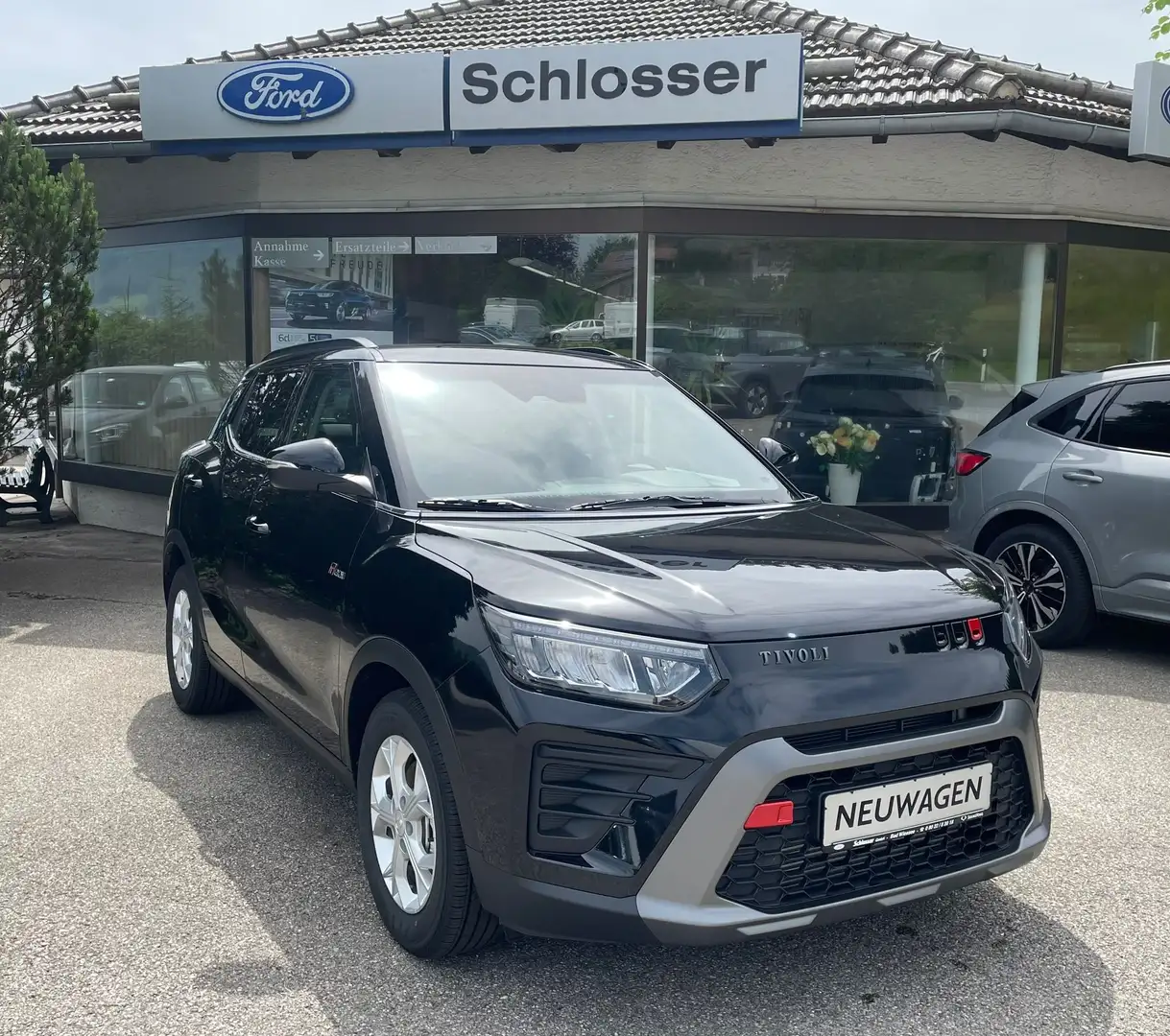 SsangYong Tivoli 1.5 T-GDi 2WD Quartz, MY24, Navi, 8-fach bereift Schwarz - 1