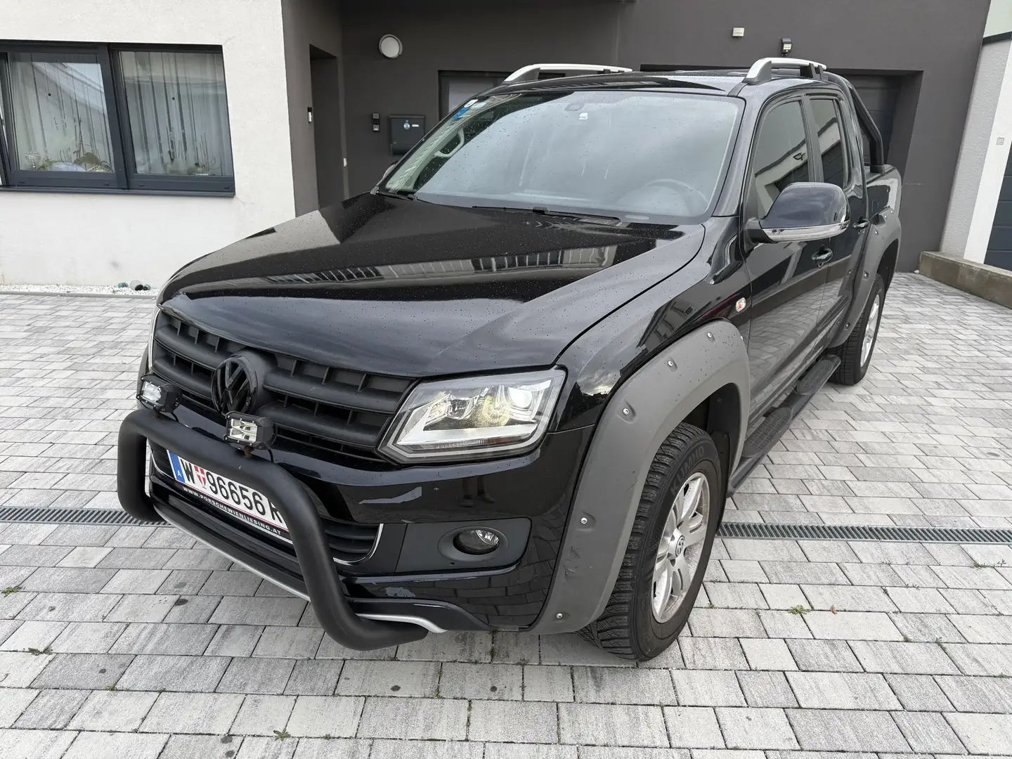 Volkswagen Amarok 2.0 TDI Highline Schwarz - 2