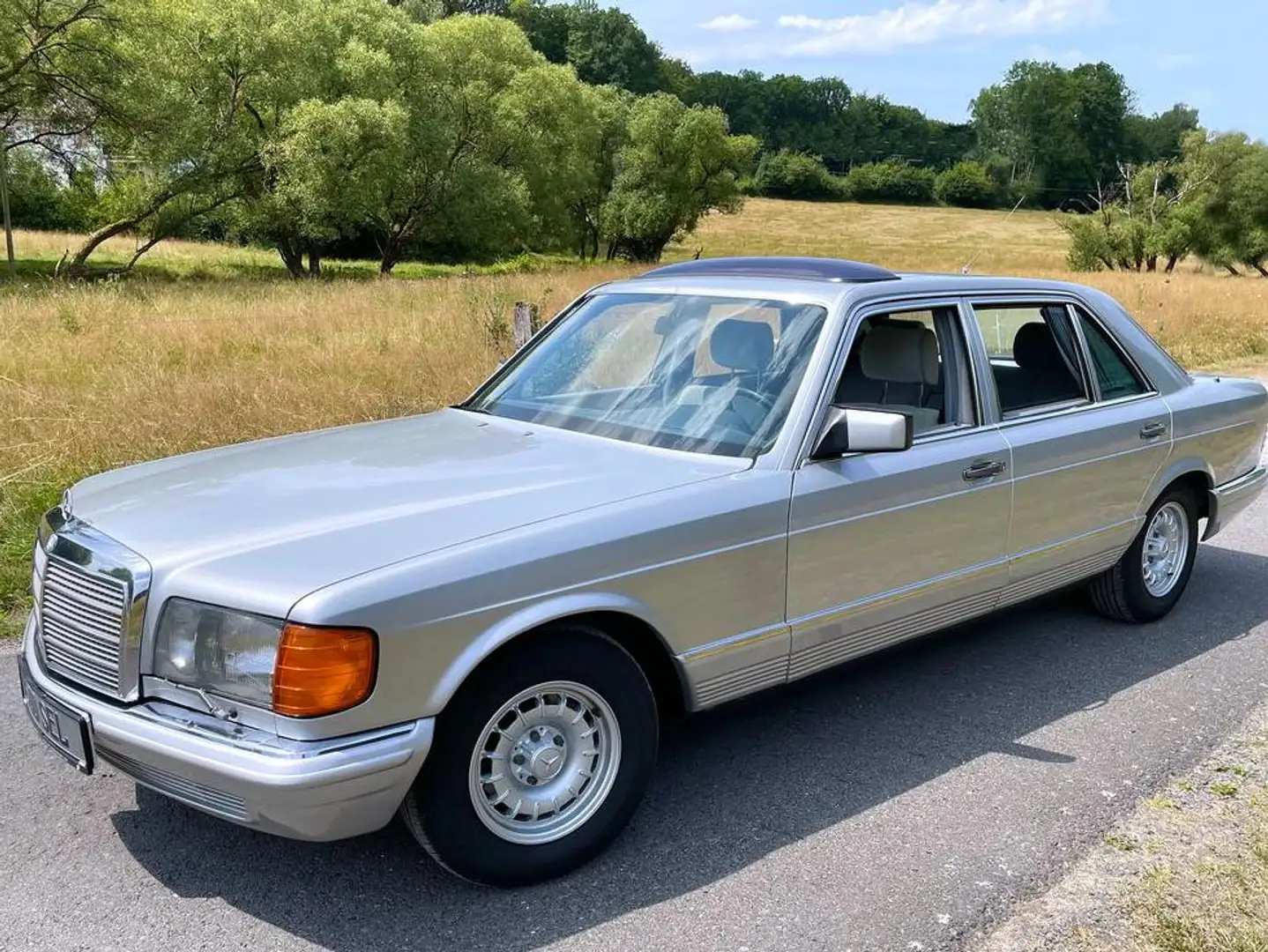 Mercedes-Benz 500 SEL Zilver - 2