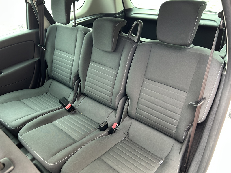 Renault Grand Scenic 1.2 TCe Limited Airco/ECC Navi Cruise — photo 31