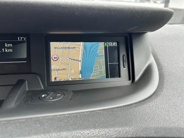 Renault Grand Scenic view 8