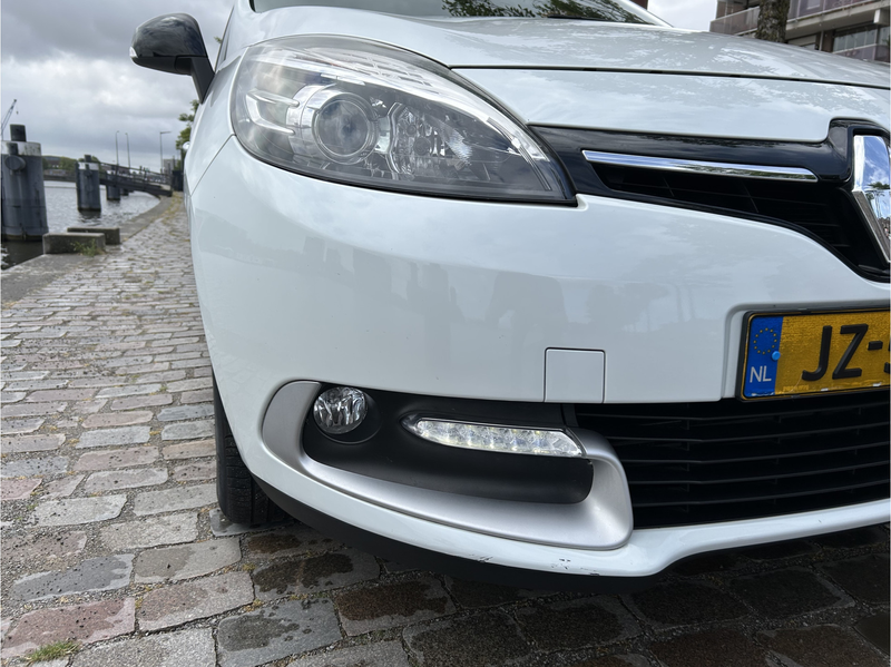 Renault Grand Scenic 1.2 TCe Limited Airco/ECC Navi Cruise — photo 39