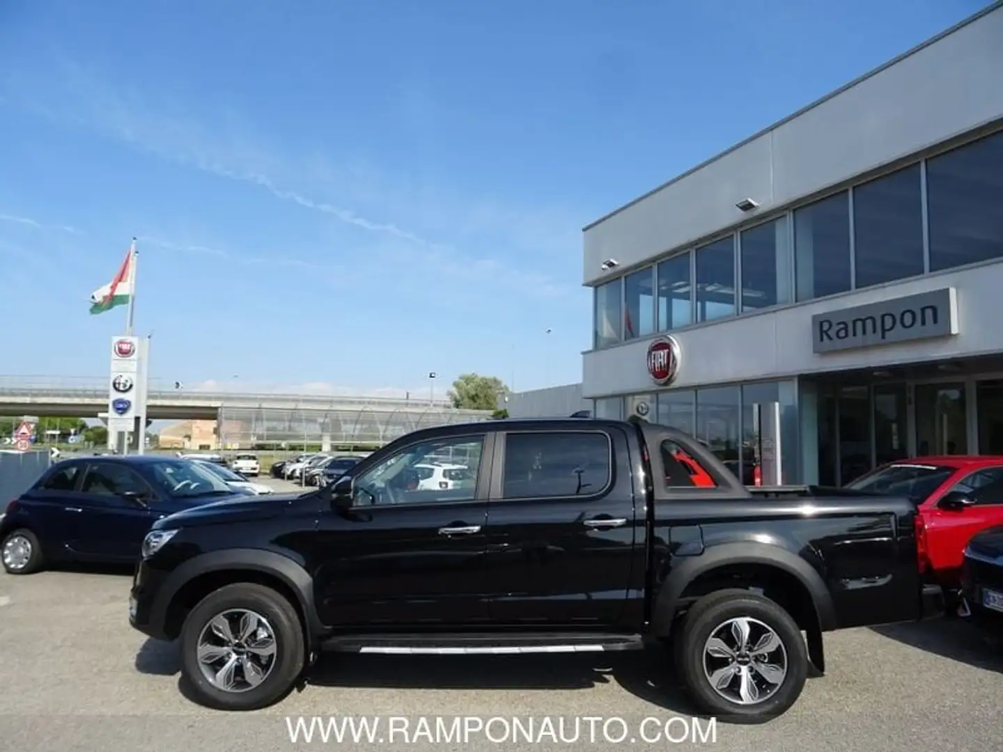 EVO Cross4 2.0 Turbo Diesel Doppia Cabina Černá - 2
