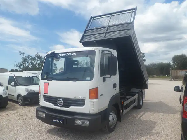 Nissan 80.14 ribaltabile trilaterale