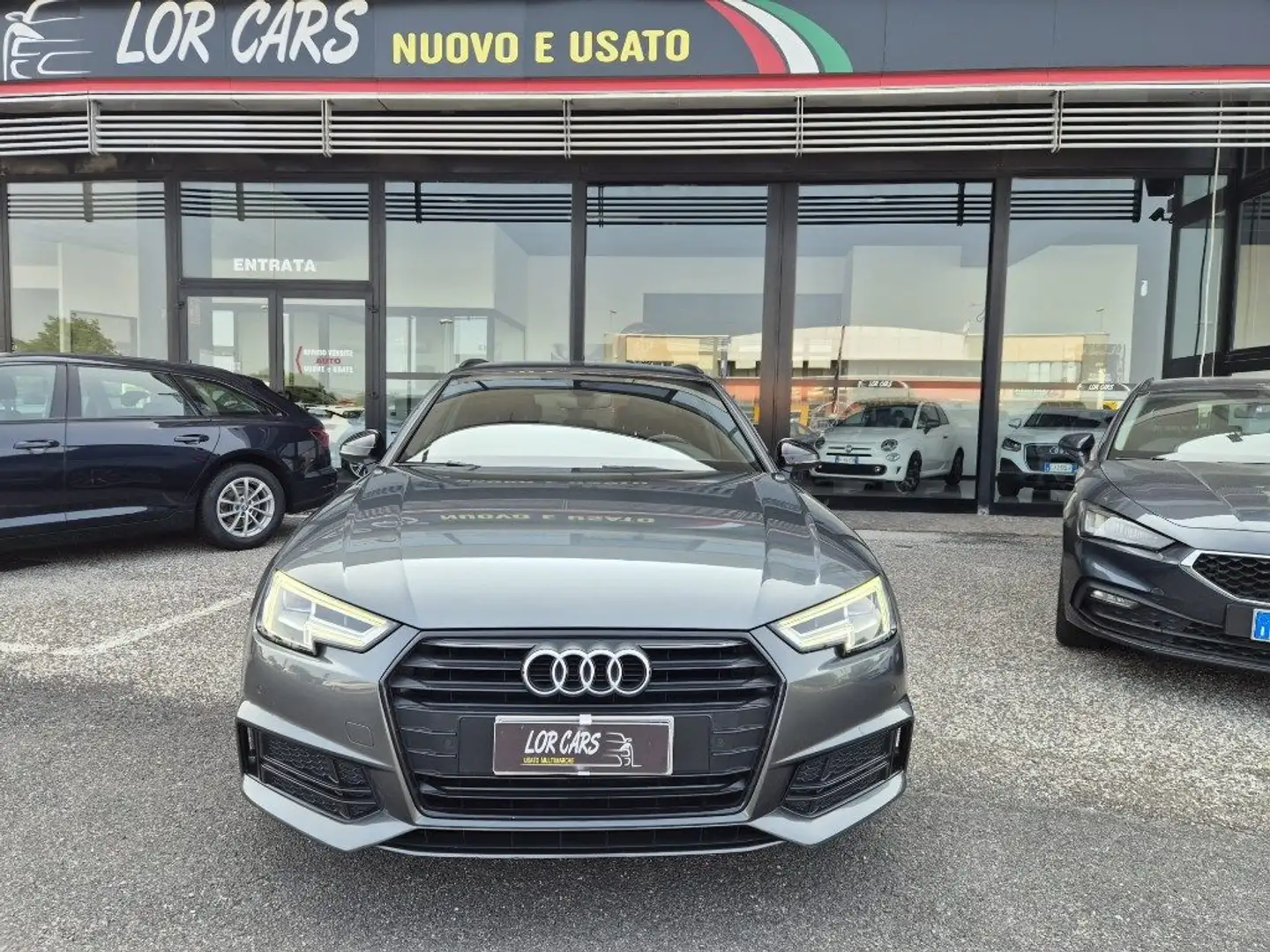 Audi A4 Avant 2.0 TDI 150 CV S tronic Design Sline Grigio - 2