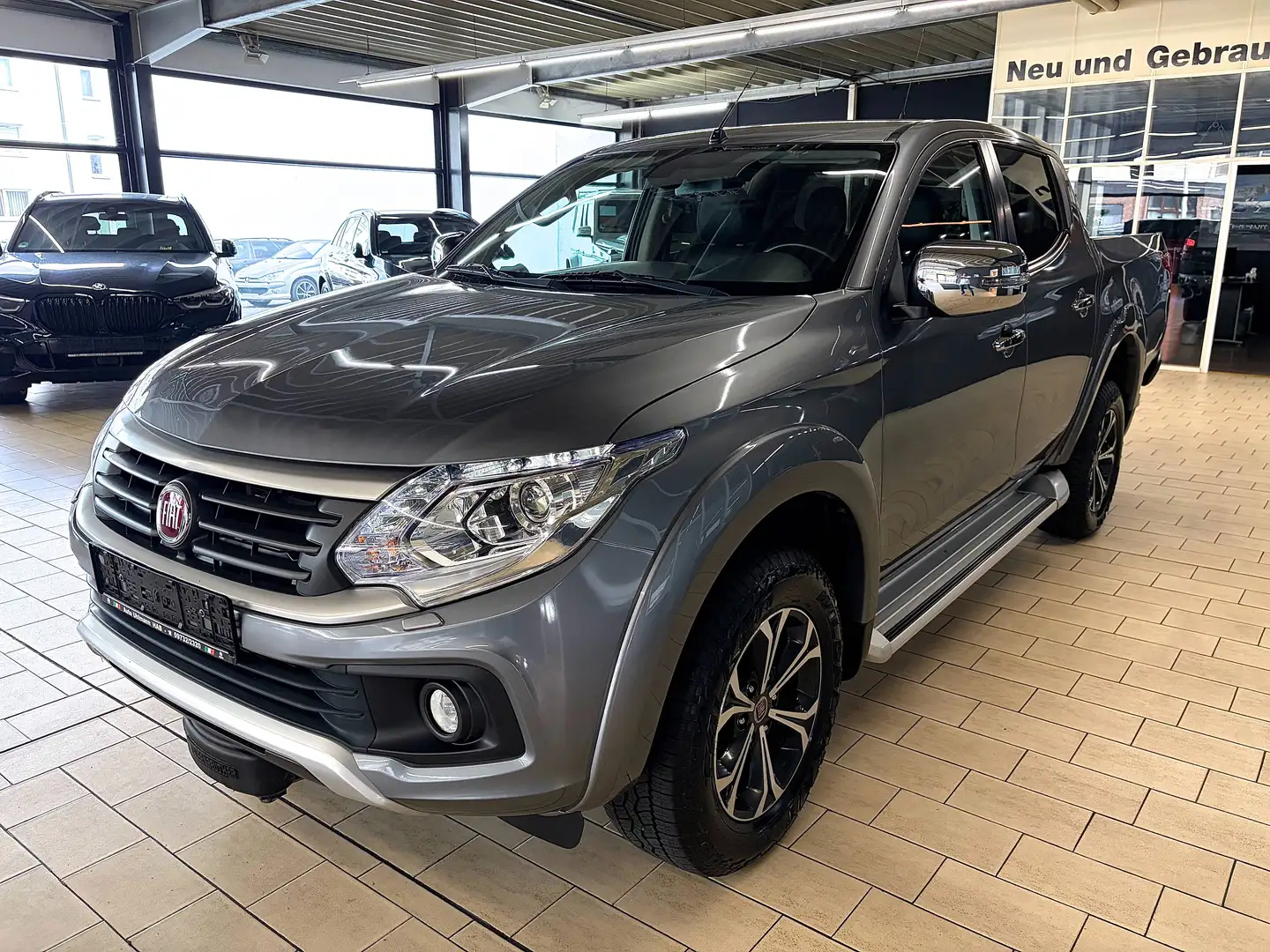 Fiat Fullback 2.5d Extended Cab SX *EL.SEILGEWINDE+NAVI+BI-XEN+LEDER+KLIMAAUT+17* Grau - 2