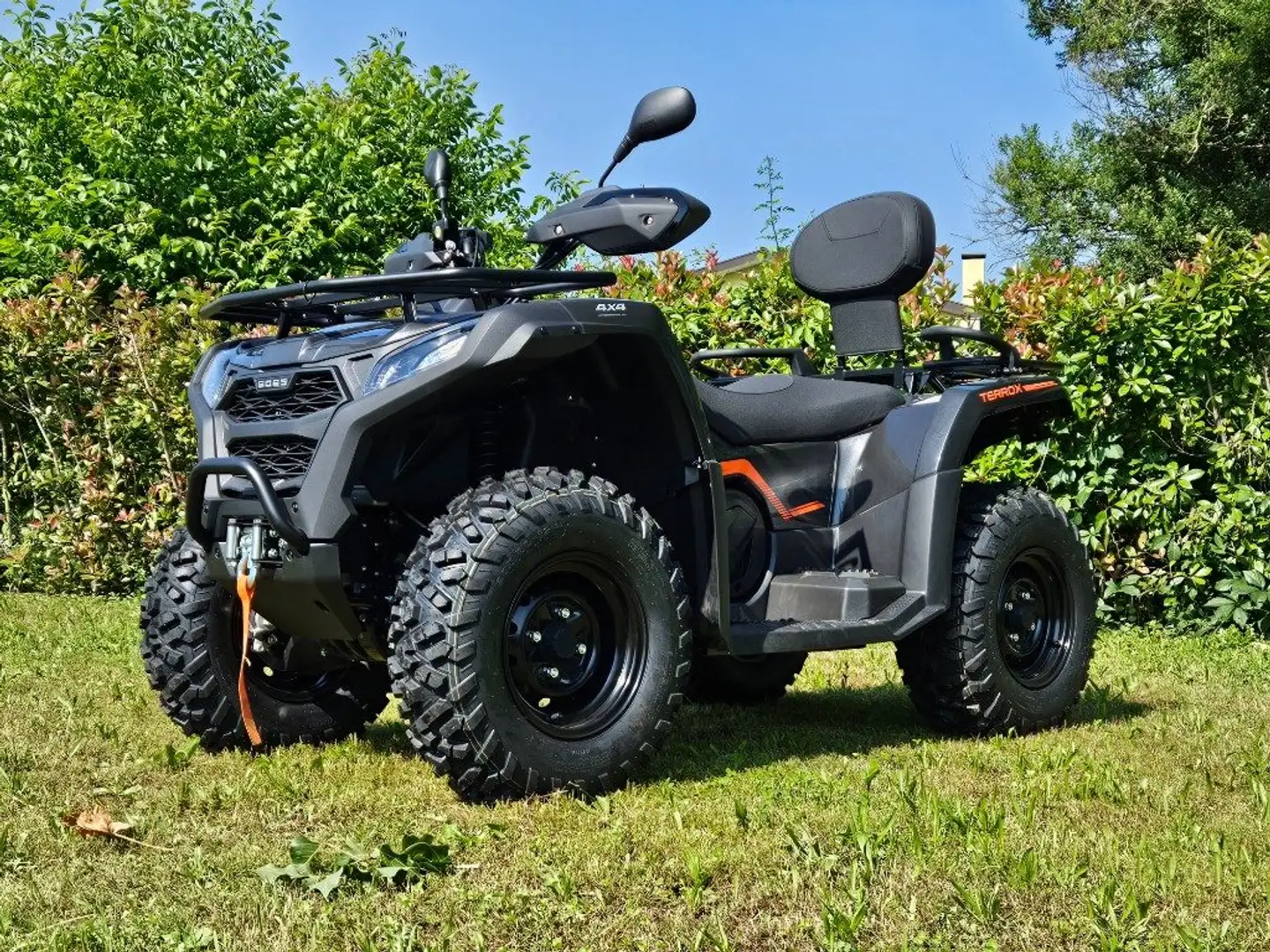 Goes TERROX 500L CON SERVOSTERZO T3 TARGA GIALLA Šedá - 2