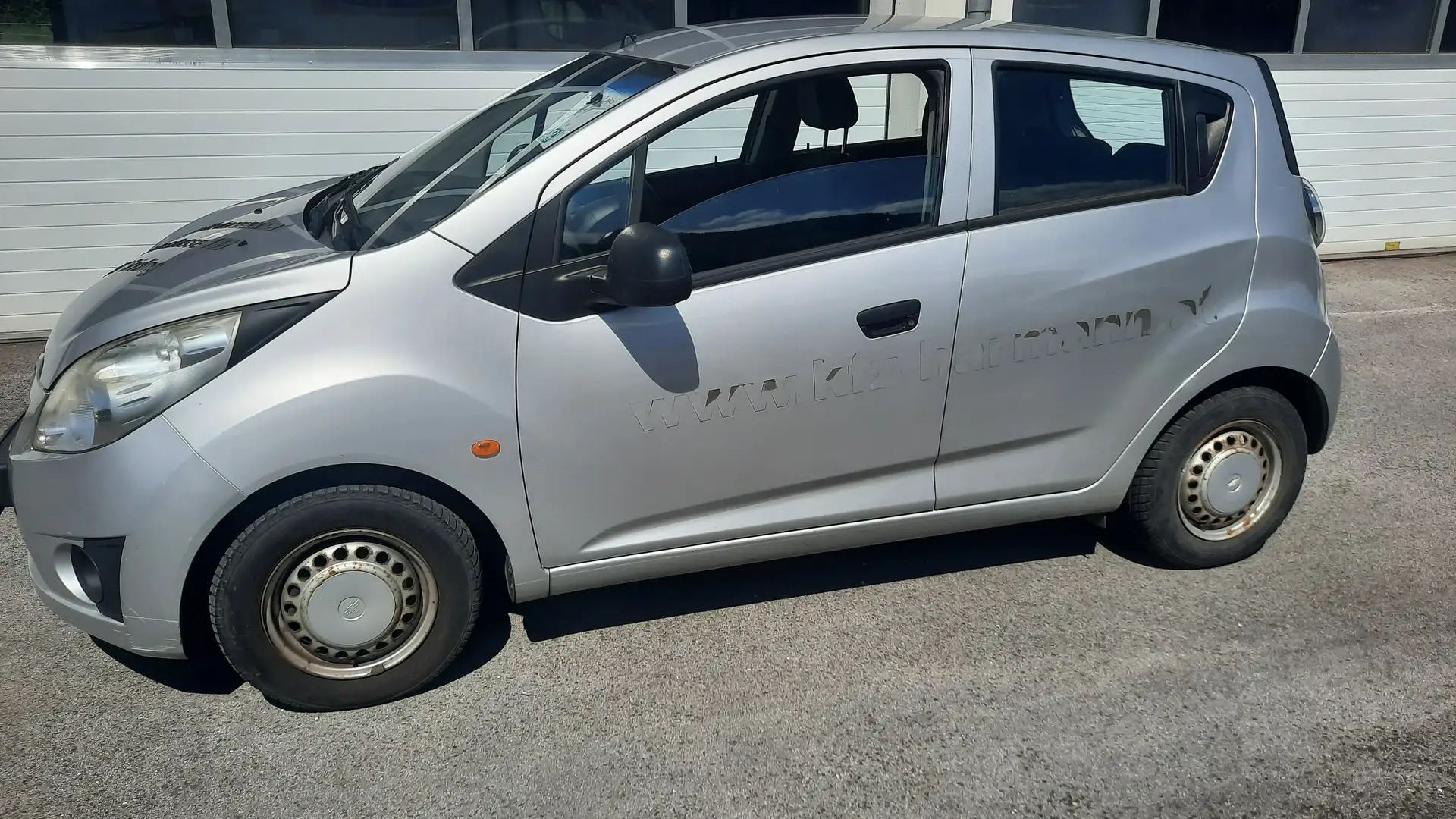 Chevrolet Spark LS 1,0 First Edition Silber - 1