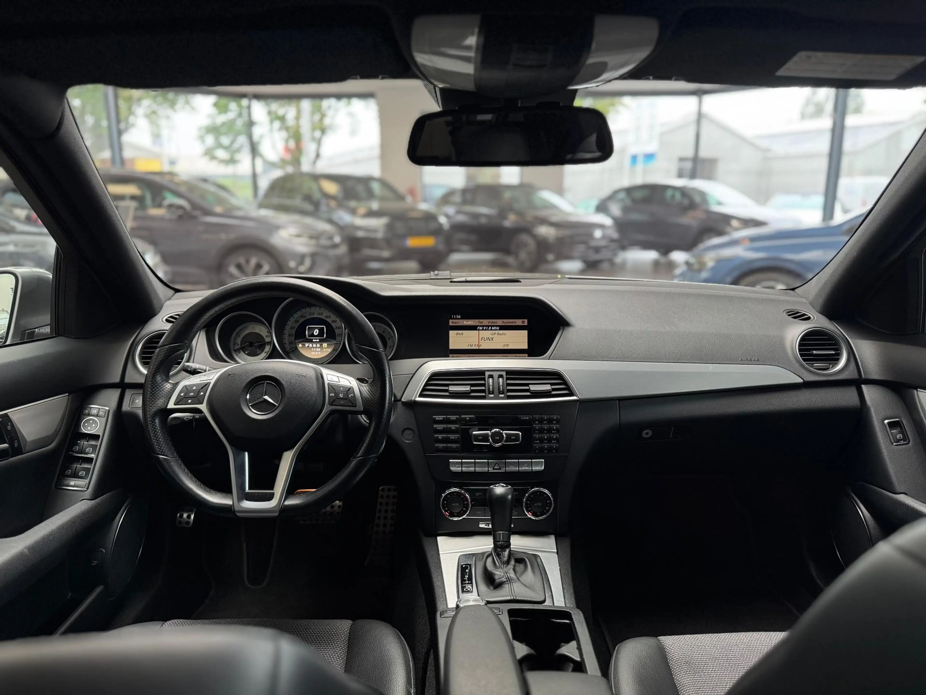 Mercedes-Benz C 350 4M Elegance / automaat / parkeersensoren / — photo 7
