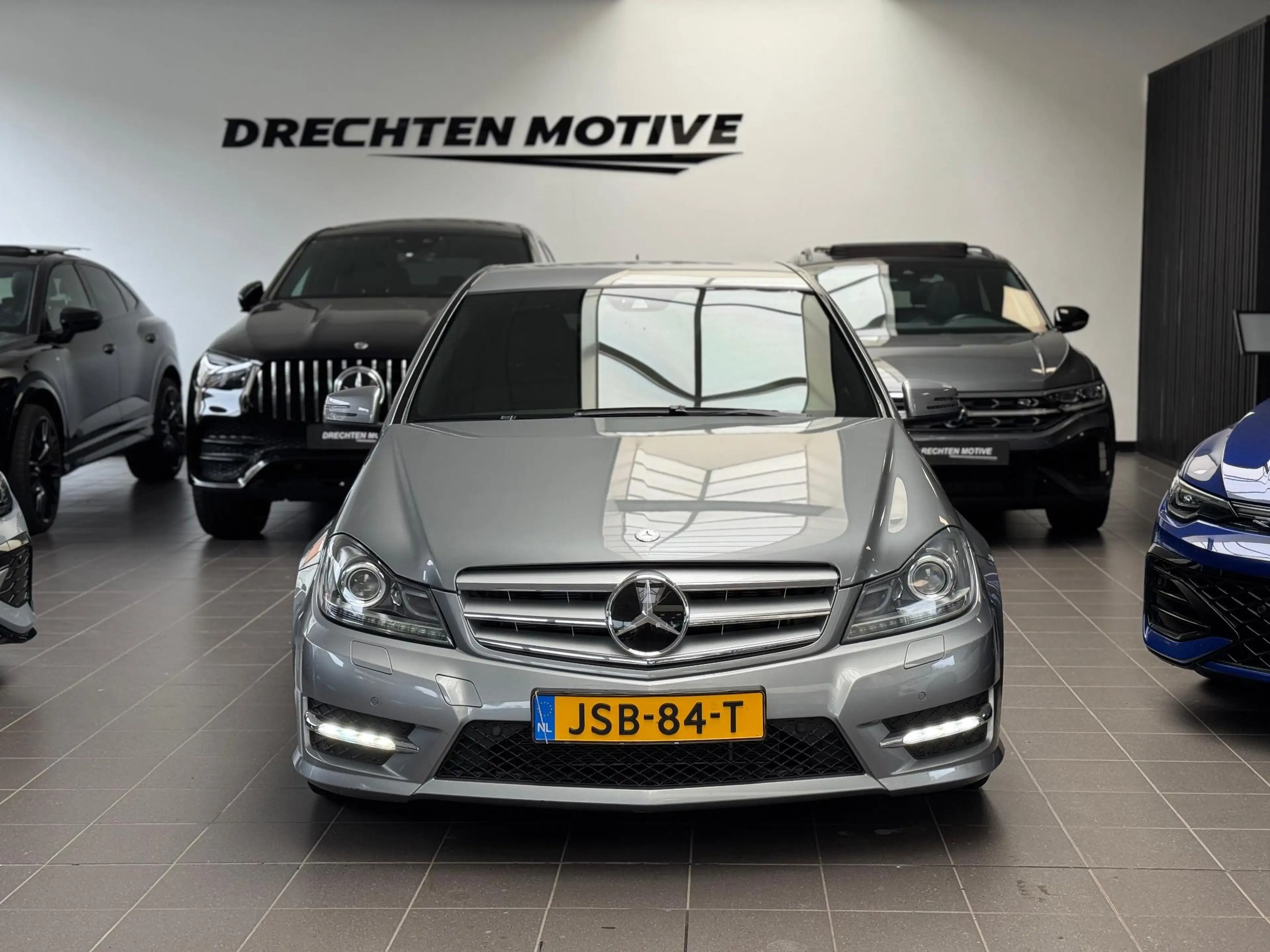Mercedes-Benz C 350 4M Elegance / automaat / parkeersensoren / — photo 2