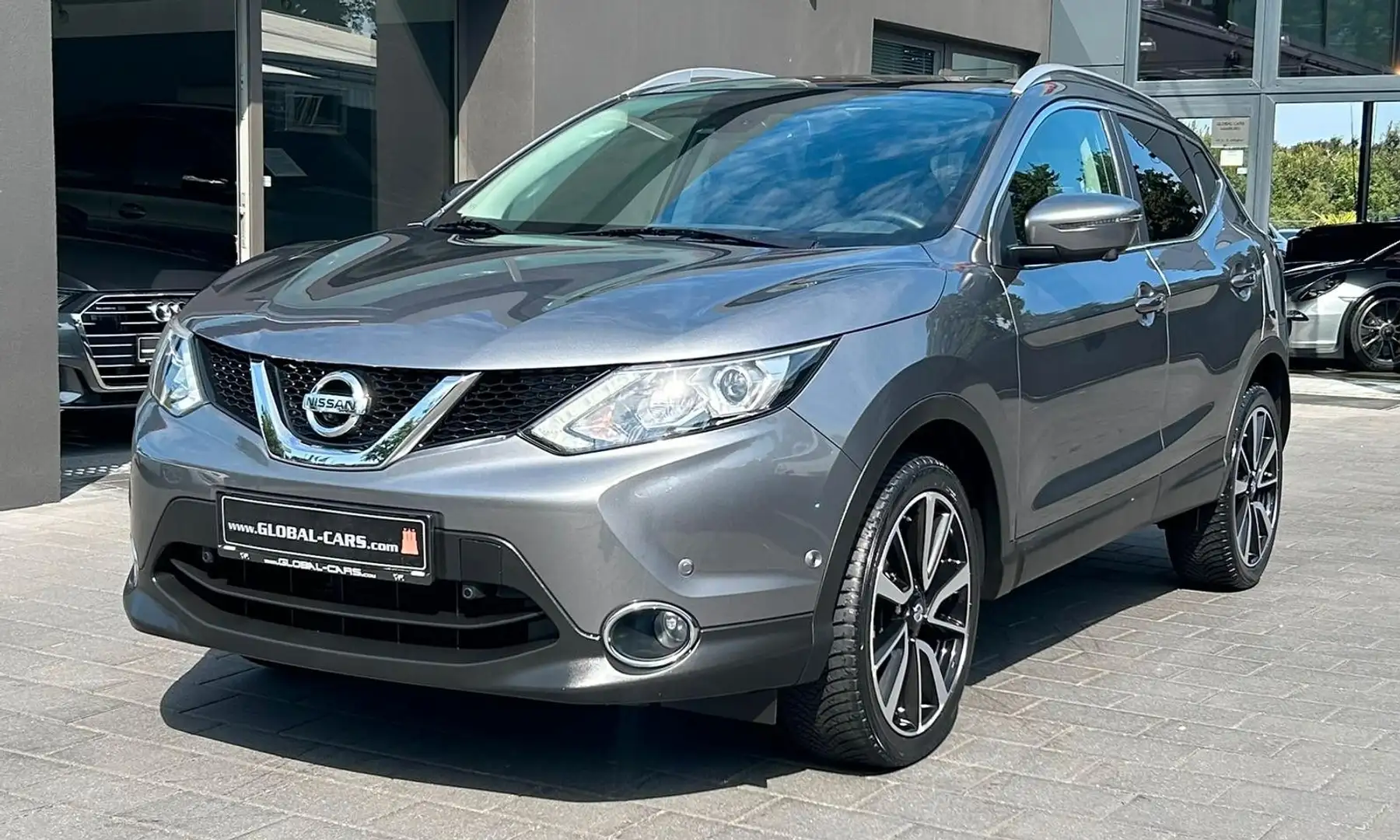 Nissan Qashqai QASHQAI 1.2i TEKNA*LED*360°*PANO*DAB*NAVI* Grau - 2