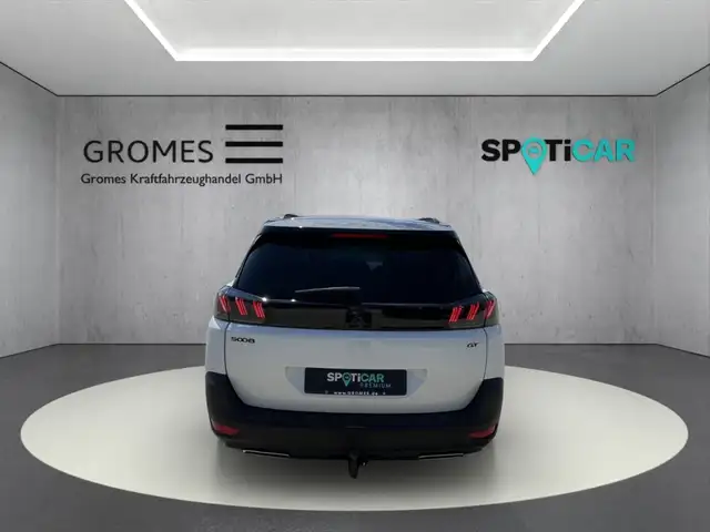 Peugeot 5008 view 4