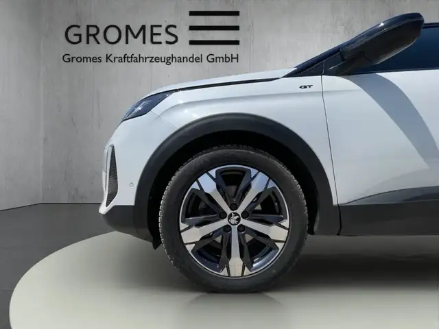 Peugeot 5008 view 11