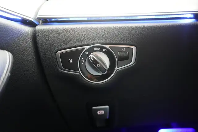 Mercedes-Benz CLS view 28